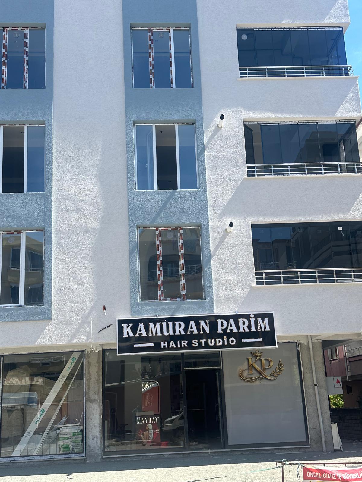KAMURAN PARİM HAIR STUDİO
