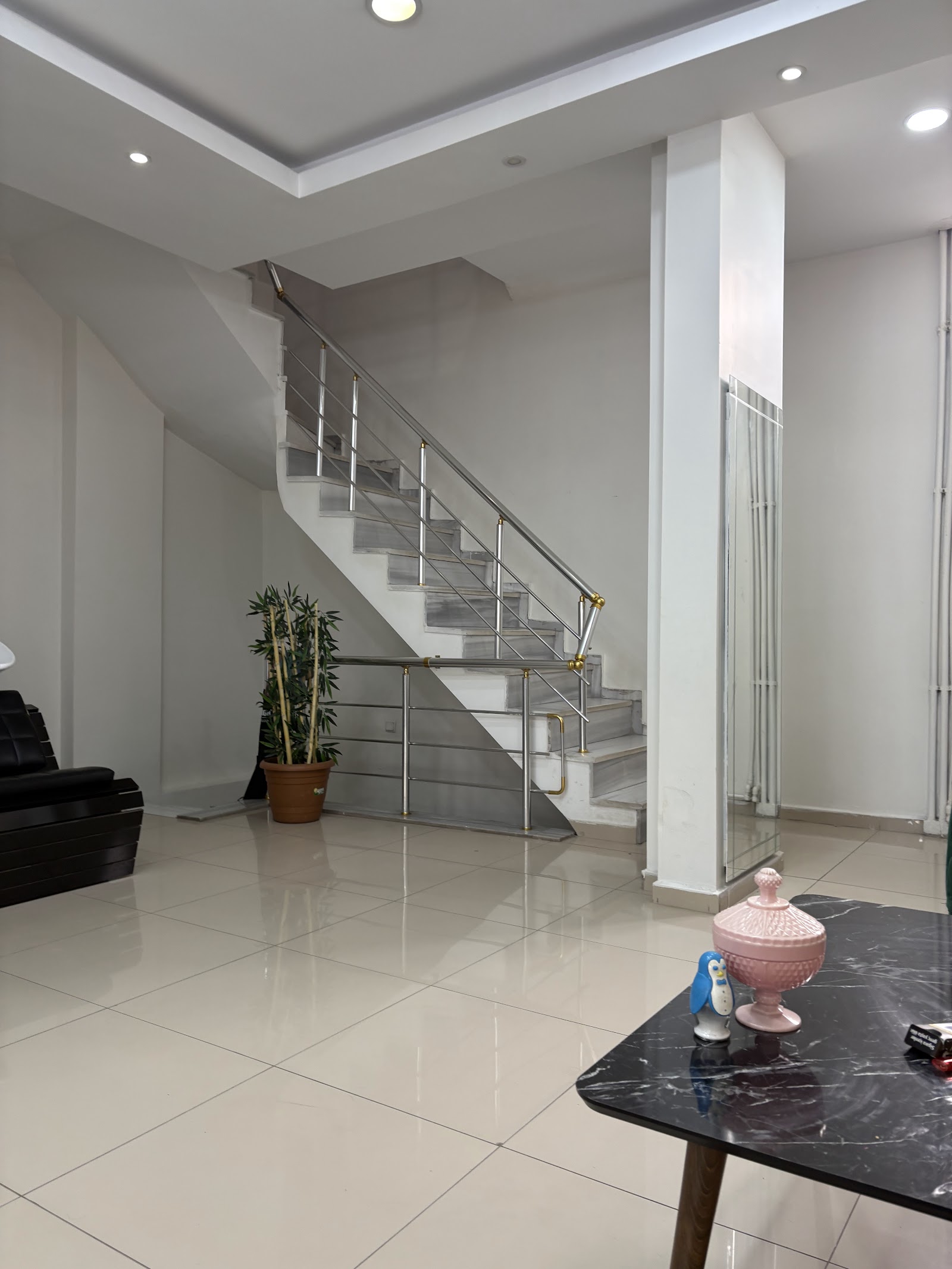 La villa güzelik merkezi bay bayan kuaförü