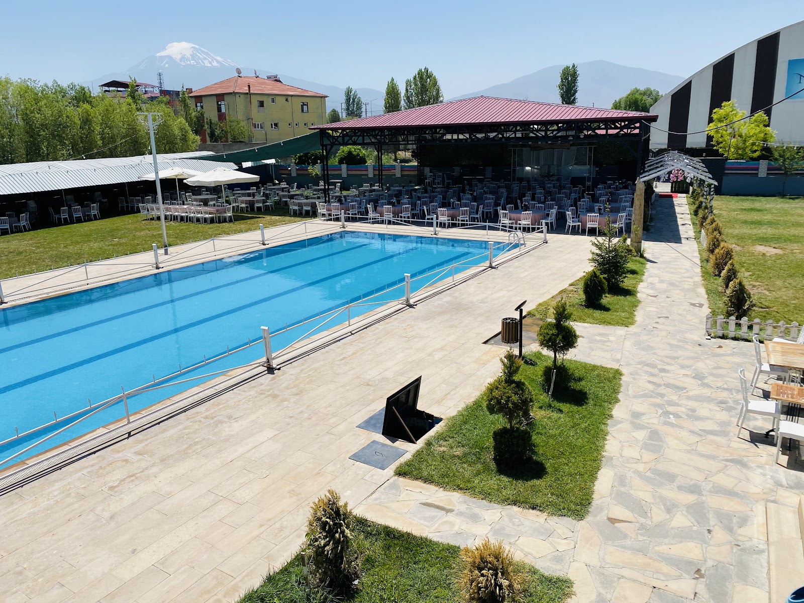 Nirvana Havuz ve Kır düğünü