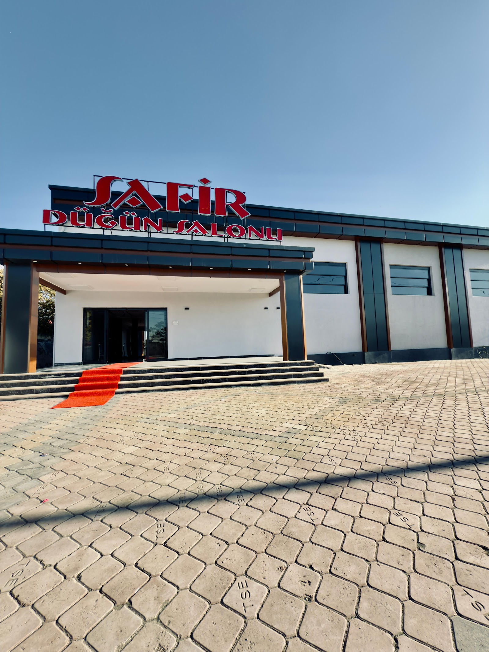 Safir Düğün Salonu — Merkez, Iğdır kır düğünü mekanı görsel 3